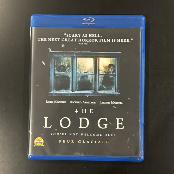 The Lodge - Blu-ray - Picture 3 of 8